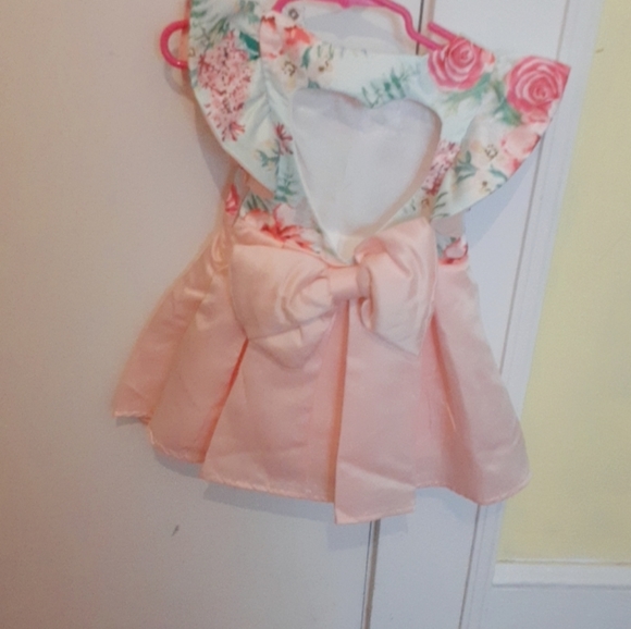 Dress - Picture 3 of 3